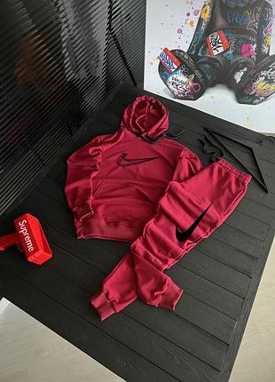 Спортивный костюм nike