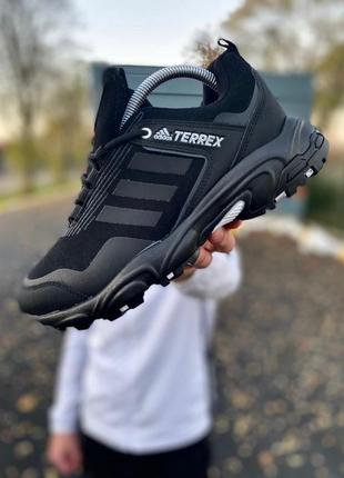 Топові чоловічі кросівки adidas terrex дуже зручні чорні кеди