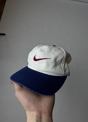 Вінтажна кепка від nike