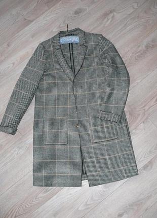Пальто шикарное легкое от dunnes