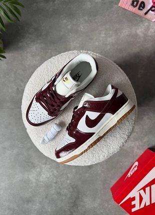 Nike dunk low burgundy croc