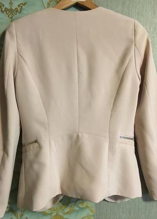 Пиджак шикарный от h&m цвет пудра р.m2 фото