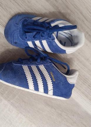 Кросівки для немовлят adidas 0-3