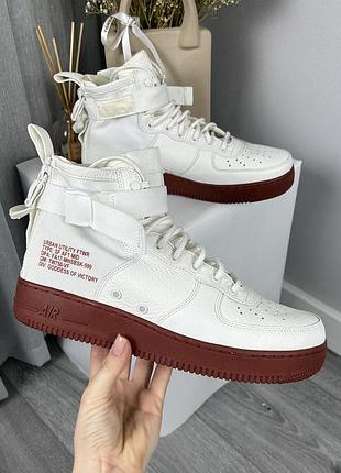 Чоловічі оригінальні кросівки nike sf air force 1 mid