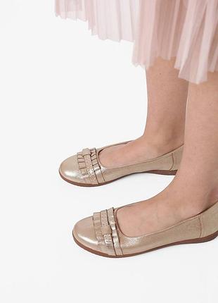 Жіночі балетки clarks із шкіри золотистого відтінку