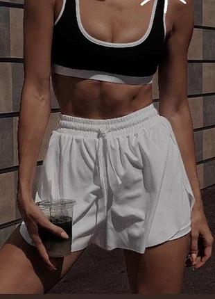 Новые белые шорты fitnessmafia р. s