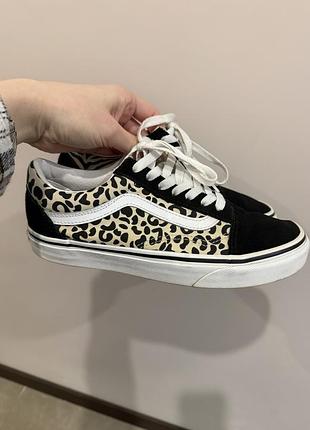 Кеди жіночі vans old school чорного кольору з лео принт, 24 см устілка 37 розмір , натуральна замша зовні