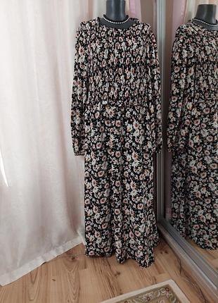 Шикарное с объемными рукавами платье 👗