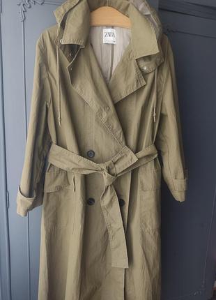 Тренч/плащ от zara/38p.можно как унисекс и беременным!