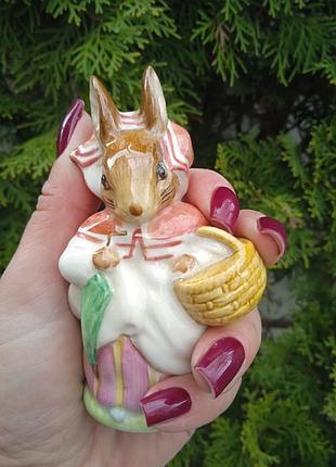 Статуэтка beatrix potter mrs rabbit в идеальном состоянии англия