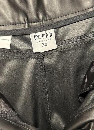 Спідниця довга чорна з розрізом попереду ( еко-шкіра) від ocean