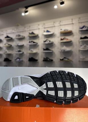 Nike initiator 6