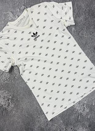 Футболка adidas біла s