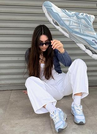 Кросіаки asics в блакитоному кольорі