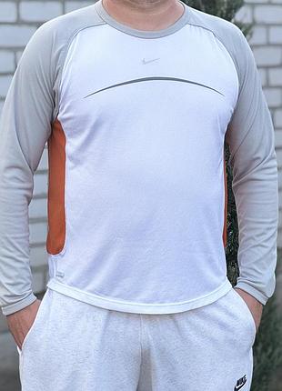 Лонгслів nike dri-fit, розмір m