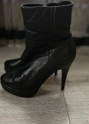 Ботинки женские