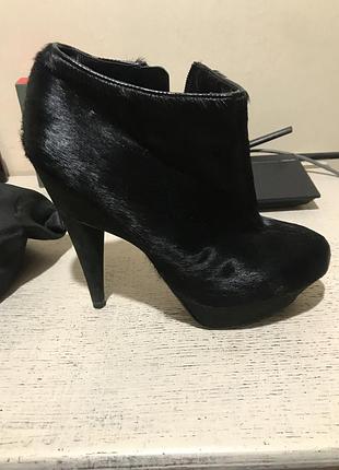 Ботильйони