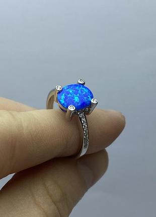 Серебрянное кольцо с опалом.72307.17.5.