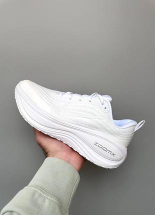 Nike vomero plus zoomx 4