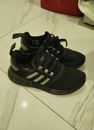 Кроссовки adidas
