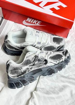 Nike zoom vomero v5 rnr
