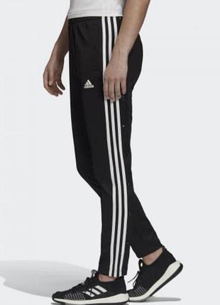 Оригінальні спортивні штани від adidas ідеальний стан l