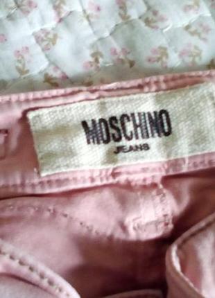 Отличные джинсы moschino.2 фото