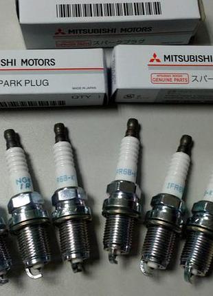 Свічка запалювання (оригінал) на mitsubishi pajero