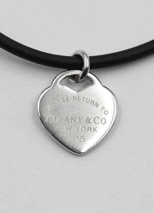 Серебряное колье с сердечком с каучуковым шнурком, размер 38 см x 0,15 см, вес: 2.2 г