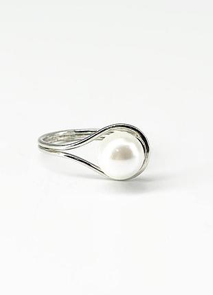 Серебряное кольцо со вставкой sea shell pearl, размер 17,0, вес: 2.2 г