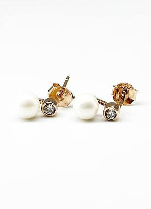 Серебряные серьги пусеты позолоченные со вставкой sea shell pearl/фианит