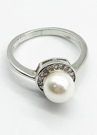 Серебряное кольцо со вставкой фианит/sea shell pearl, размер 17,0, вес: 2.9 г