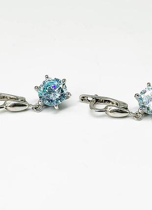 Серебряные серьги с фианитами