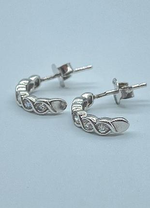 Серебряные серьги с фианитами