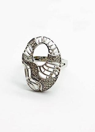 Серебряное кольцо со вставкой фианит, размер 19,0, вес: 3.8 г