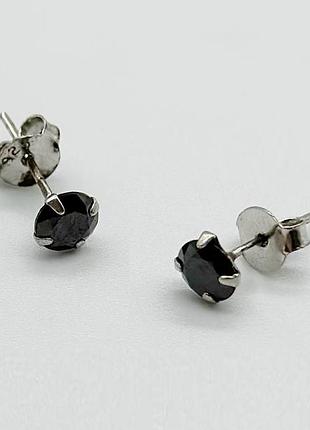 Серебряные серьги с фианитами