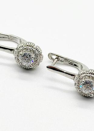Серебряные серьги с фианитами