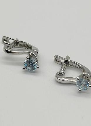 Серебряные серьги с фианитами