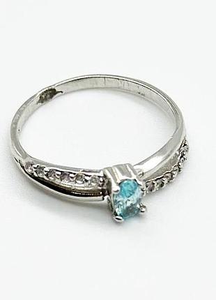 Серебряное кольцо с фианитами, размер 16,0, вес: 1.4 г
