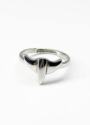 Серебряное кольцо, размер 16,0, вес: 1.8 г