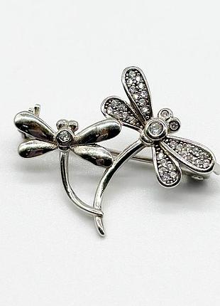 Серебряная брошь с фианитами