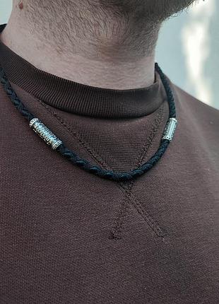 Шнурок с серебряными окончаниями и вставками meridian 925 пробы 846/5к