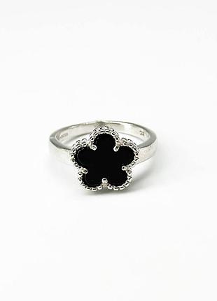 Серебряное кольцо в стиле "van cleef и arpels" с ониксом, размер 15,5, вес: 3.0 г
