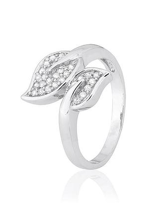Серебряное кольцо с фианитами, размер 17,0, вес: 3.2 г