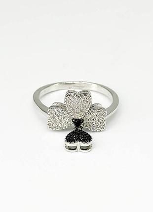 Серебряное кольцо в стиле "van cleef и arpels" с фианитами, размер 18,5, вес: 3.0 г