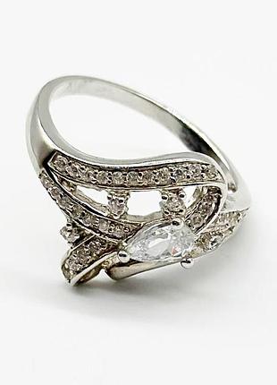 Серебряное кольцо с фианитами, размер 17,0, вес: 3.3 г