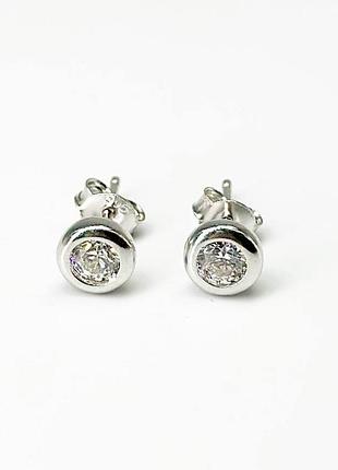 Серебряные серьги со вставкой swarovski zirconia