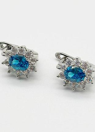 Серебряные серьги с фианитами
