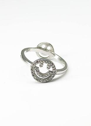 Серебряное кольцо с фианитами, размер 15,5, вес: 2.1 г