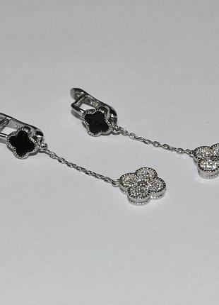Срібні сережки в стилі "van cleef та arpels" зі вставкою фіаніт/онікс